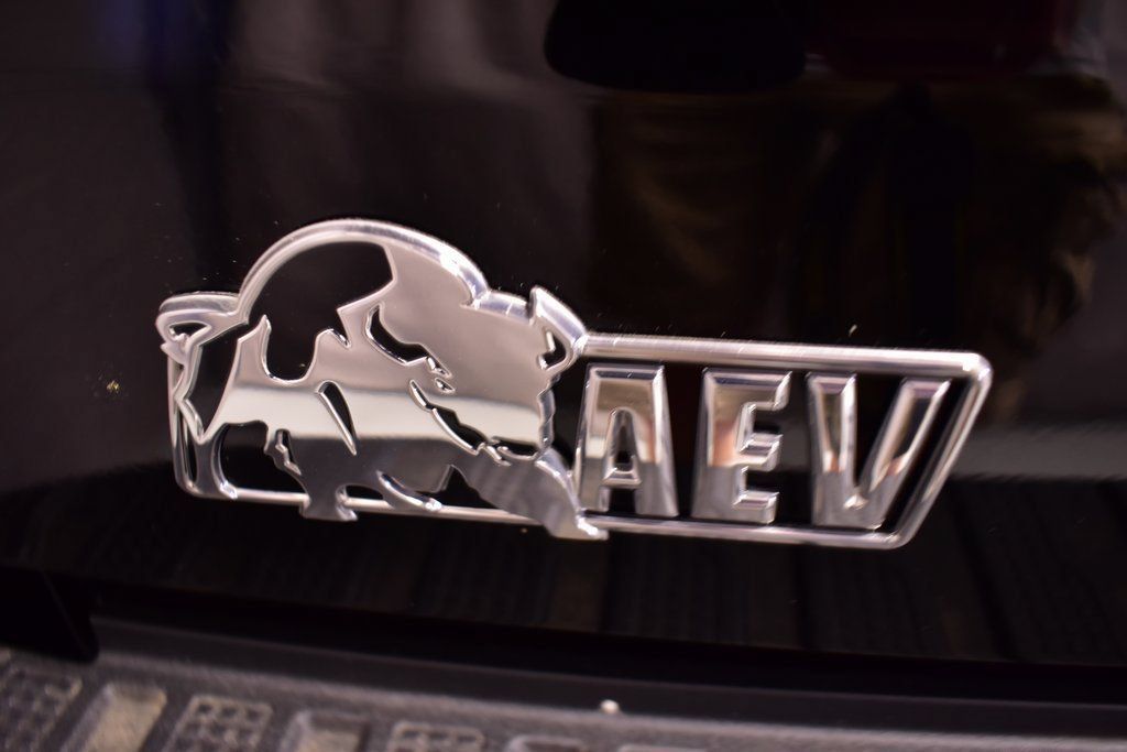 Certified 2023 GMC Sierra 1500 AT4X w/ AT4X AEV Edition AWD/4WD image 8
