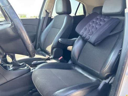 Used 2019 Buick Encore Sport Touring FWD image 23