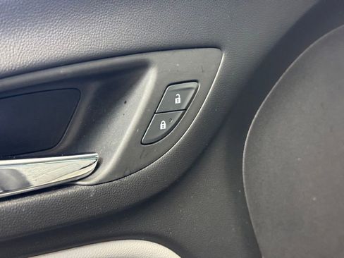 Used 2024 Chevrolet Equinox LS w/ Driver Confidence II Package FWD image 9