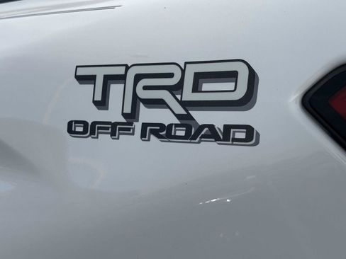 Used 2024 Toyota Tacoma TRD Off-Road w/ TRD Off Road Premium Package image 10