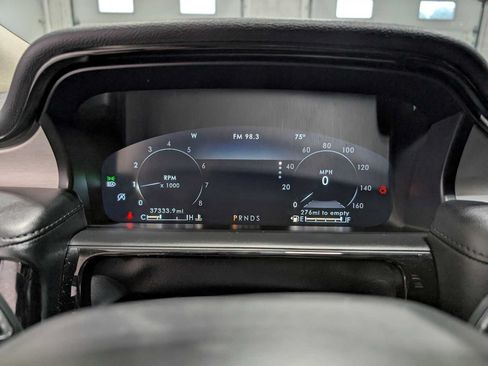 Used 2022 Lincoln Nautilus AWD w/ Premium Package image 23