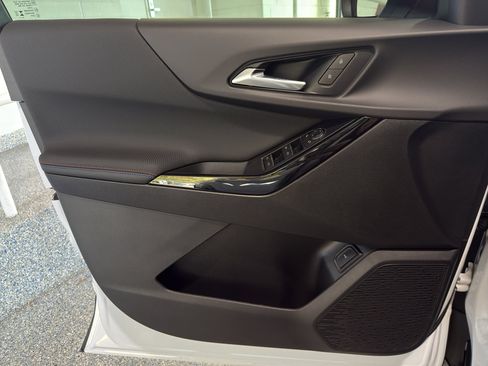 New 2026 Chevrolet Equinox RS w/ LPO, Floor Liner Package image 26