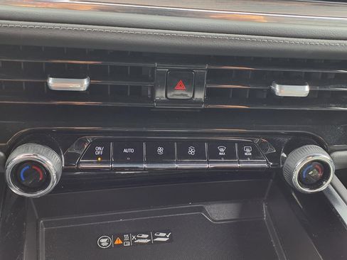 Used 2025 Chevrolet Tahoe LT AWD/4WD image 6