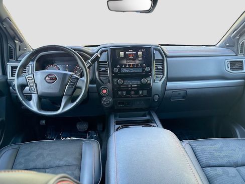 Used 2024 Nissan Titan PRO-4X AWD/4WD image 22