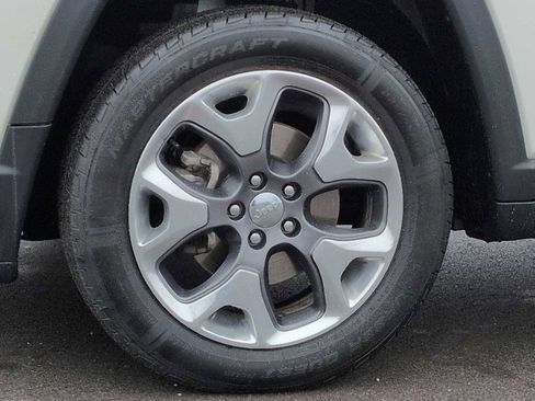 Used 2020 Jeep Compass Limited image 14