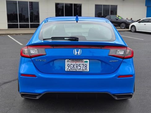 Used 2023 Honda Civic Sport image 5