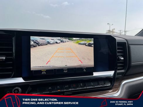 Used 2024 Chevrolet Silverado 1500 LT Trail Boss w/ Convenience Package II AWD/4WD image 32
