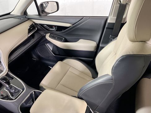 Used 2022 Subaru Outback Limited image 25