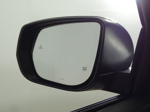 New 2025 Jeep Grand Cherokee L Laredo w/ Luxury Tech Group I image 40