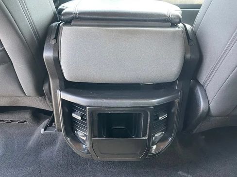 Used 2019 RAM 1500 Big Horn AWD/4WD image 18