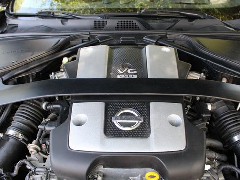 Used 2019 Nissan 370Z Coupe w/ Z34 Heritage Edition - Black image 32