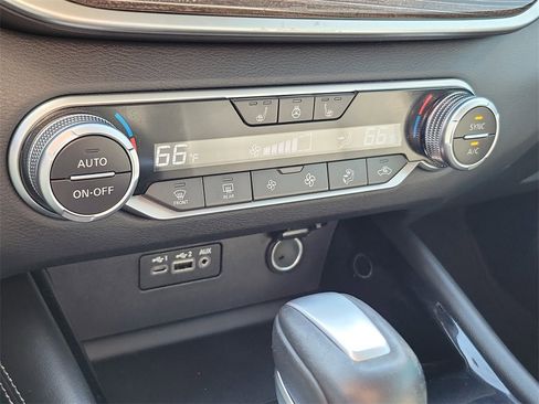 Certified 2021 Nissan Altima 2.5 SL image 31