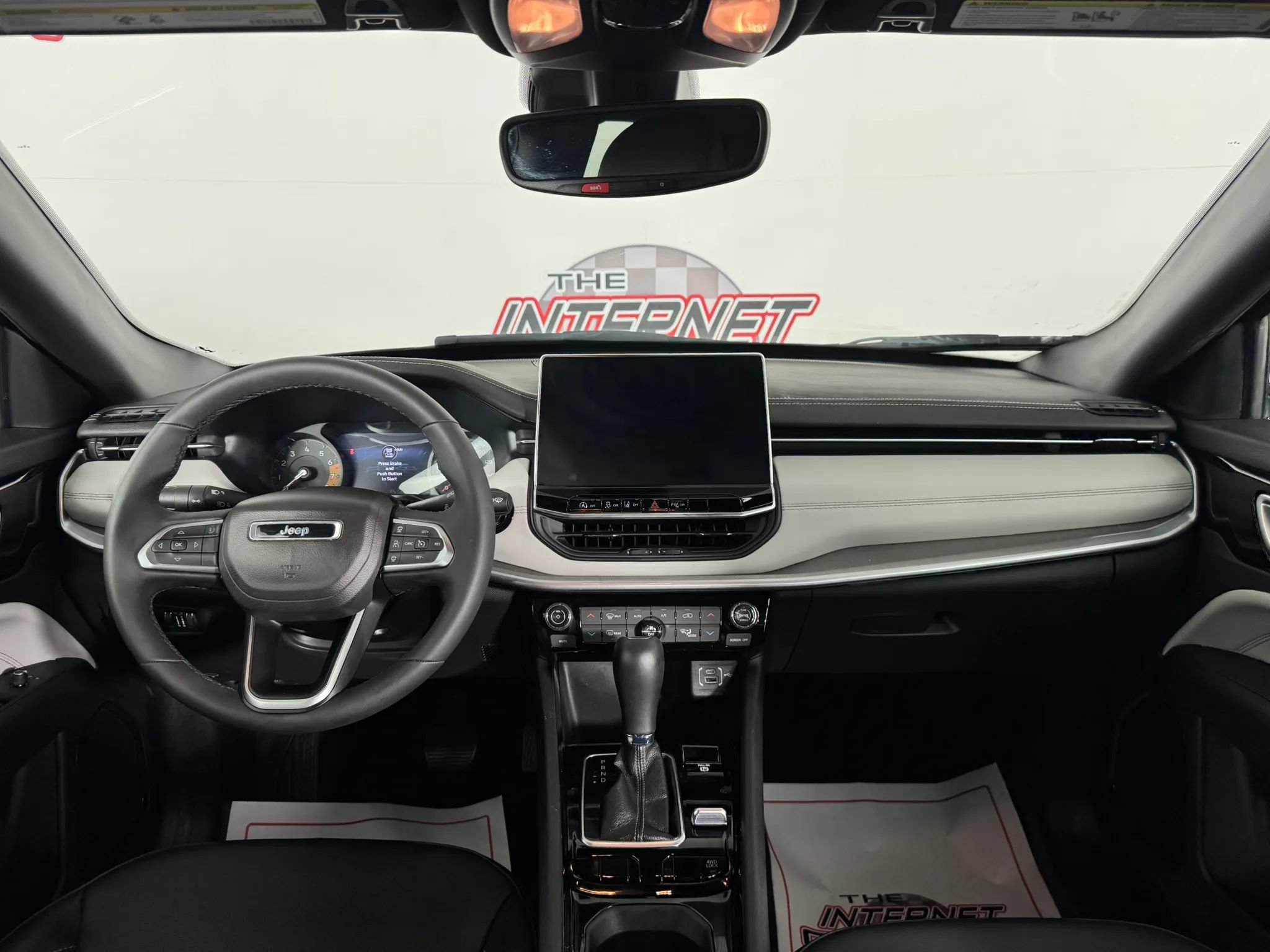 Used 2026 Jeep Compass Limited AWD/4WD image 11