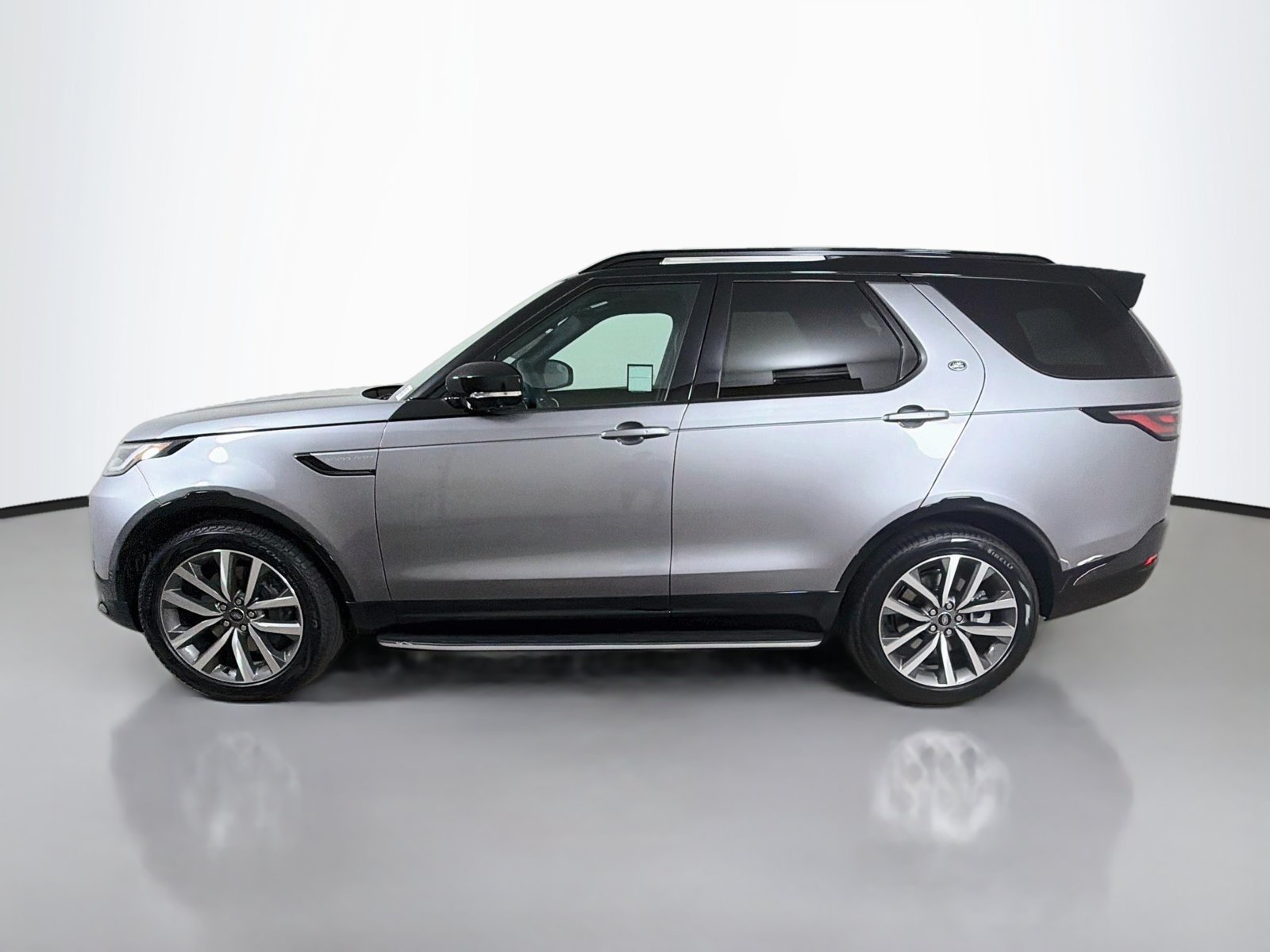 New 2026 Land Rover Discovery Limited Edition AWD/4WD image 2