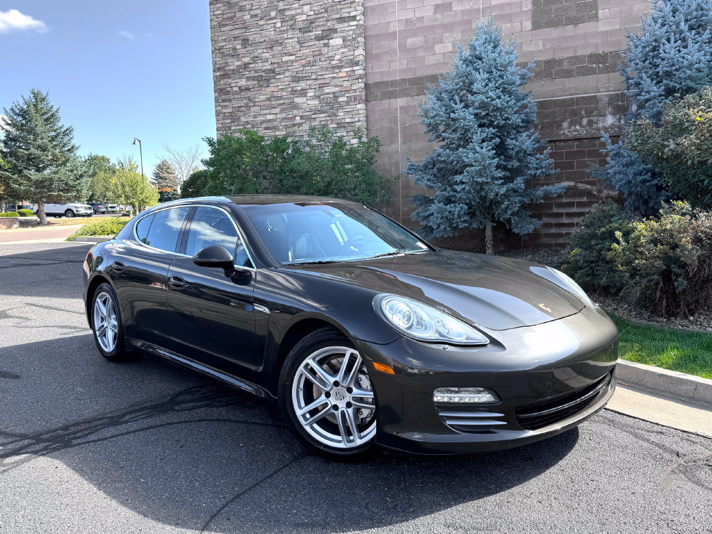 Used 2012 Porsche Panamera 4S image 2
