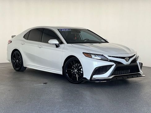 Used 2021 Toyota Camry XSE w/ Carpet Mat Package (TMS) image 39
