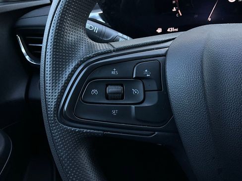 Used 2025 Buick Envista Preferred image 33