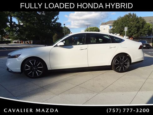 Used 2024 Honda Accord Touring image 7