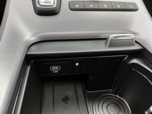 Used 2024 Hyundai Palisade Calligraphy image 21