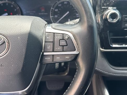 Used 2021 Toyota Highlander Platinum AWD/4WD image 27