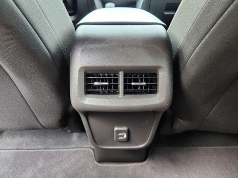 Used 2022 Chevrolet Equinox LT image 33