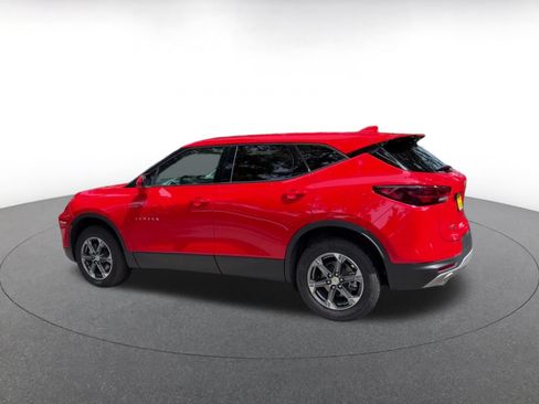 Used 2025 Chevrolet Blazer LT FWD image 10