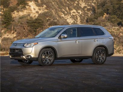 Used 2015 Mitsubishi Outlander SE