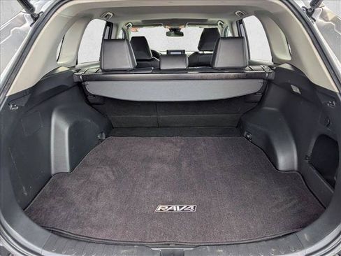 Used 2019 Toyota RAV4 XLE Premium FWD image 6