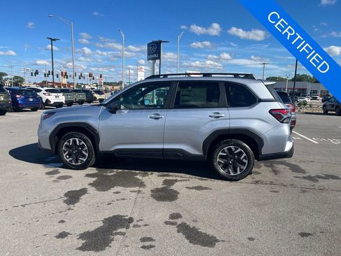 Used 2026 Subaru Forester Premium AWD/4WD image 6