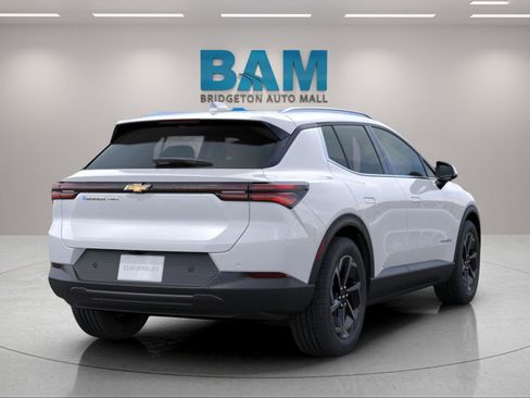 New 2026 Chevrolet Equinox EV LT image 7