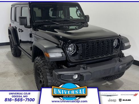 Used 2025 Jeep Wrangler Unlimited Sport AWD/4WD image 1