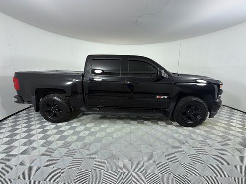 Used 2017 Chevrolet Silverado 1500 LTZ Z71 w/ LTZ Plus Package AWD/4WD image 4