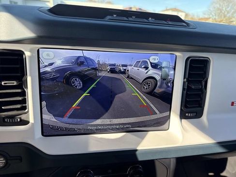 Used 2025 Ford Bronco Heritage Edition AWD/4WD image 27