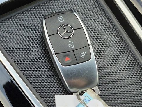 Certified 2025 Mercedes-Benz GLA 250 image 33