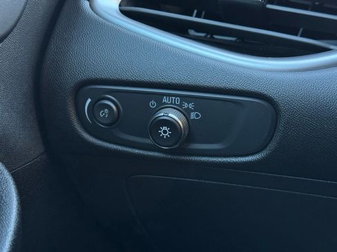 Used 2024 Chevrolet Malibu LT image 31