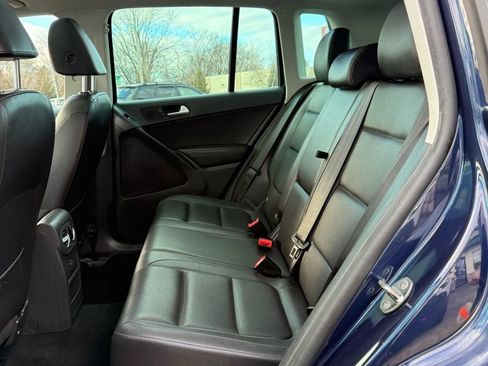 Used 2016 Volkswagen Tiguan SE AWD/4WD image 12