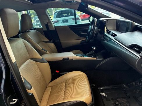Used 2019 Lexus ES 350 w/ Premium Package FWD image 28