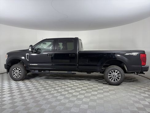 Used 2022 Ford F350 Lariat w/ Lariat Ultimate Package image 4