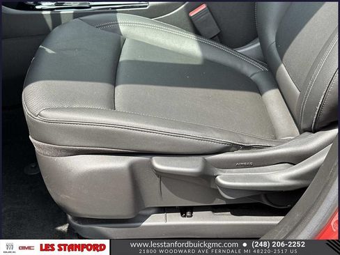 Used 2024 Buick Encore GX Sport Touring FWD image 18