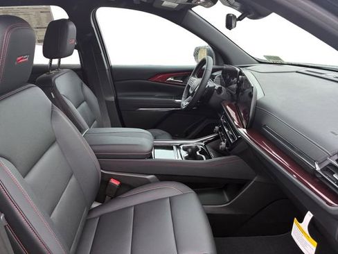 New 2026 Chevrolet Traverse Z71 w/ Driver Confidence Package image 13