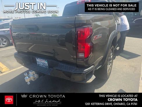 Used 2024 Chevrolet Colorado Z71 w/ Z71 Convenience Package 2 AWD/4WD image 2