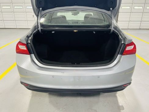 Used 2024 Chevrolet Malibu LT image 9