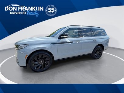 New 2025 Lincoln Navigator Reserve w/ Jet Appearance Package