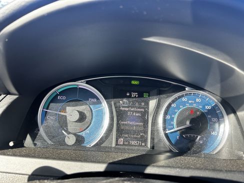 Used 2017 Toyota Camry LE image 16