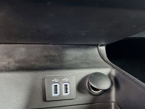 Used 2020 Ford Fusion SE image 18