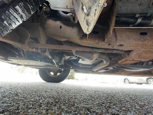 Used 2004 GMC Yukon XL SLT w/ Preferred Equipment Group image 16