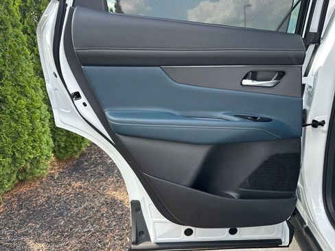 Used 2025 Nissan Murano Platinum w/ Cargo Package AWD/4WD image 9