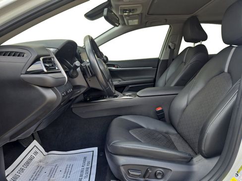 Used 2023 Toyota Camry XSE w/ Navigation Package FWD image 12
