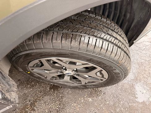 Used 2022 Subaru Forester Premium image 47