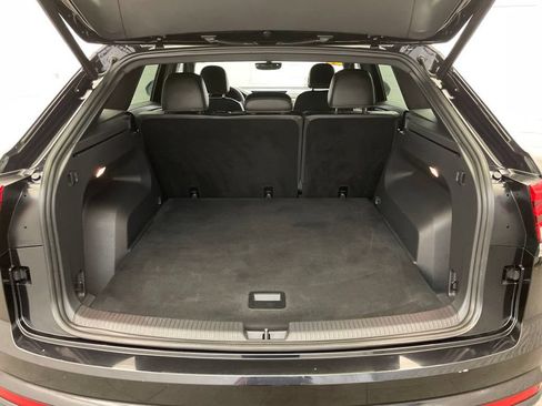 Used 2021 Volkswagen Atlas Cross Sport SE w/ V6 Towing Package FWD image 24